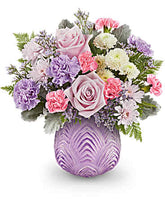 Teleflora's Dreamy Blooms Bouquet